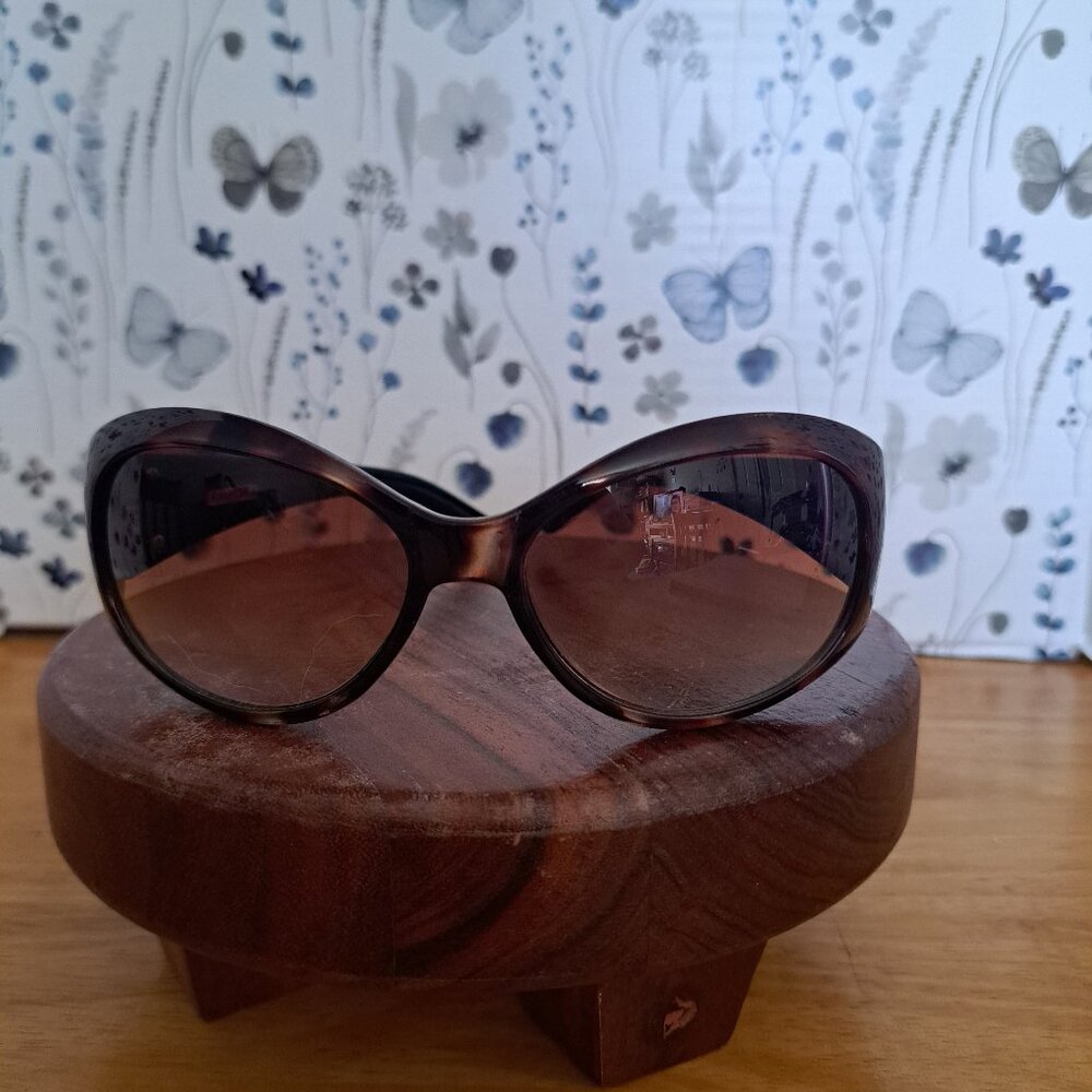 Foster Grant Tortoise sunglasses